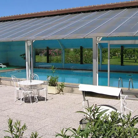 Logis Relais Paris Bale - Restaurant La Mangeoire 3* Montieramey