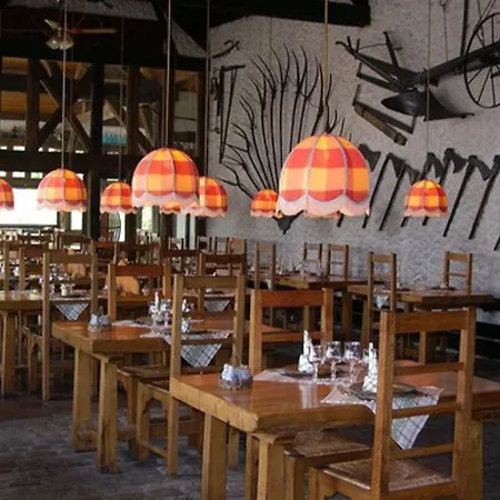 Ξενοδοχείο Logis Relais Paris Bale - Restaurant La Mangeoire