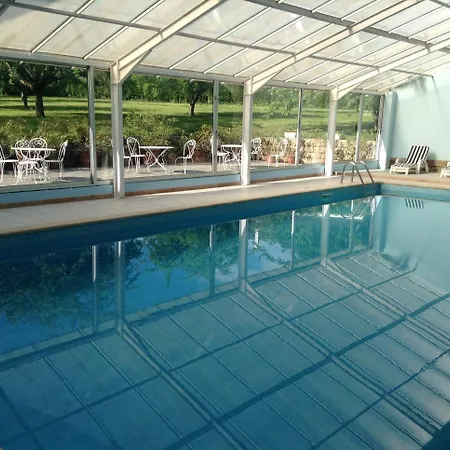 Logis Relais Paris Bale - Restaurant La Mangeoire Szálloda Montieramey