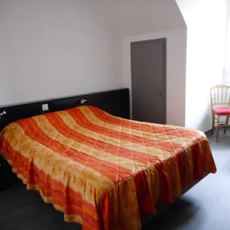 Hotell Logis Relais Paris Bale - Restaurant La Mangeoire 3*