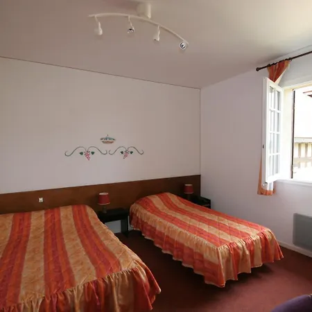 Szálloda Logis Relais Paris Bale - Restaurant La Mangeoire Montieramey