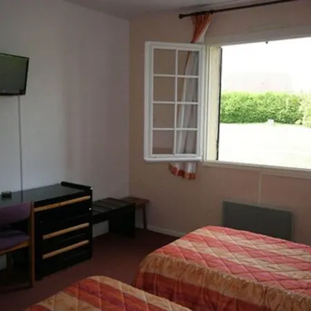 Logis Relais Paris Bale - Restaurant La Mangeoire Hotel