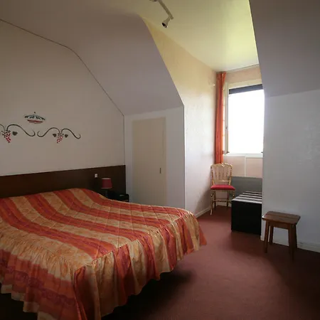 Logis Relais Paris Bale - Restaurant La Mangeoire Hotell 3*