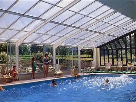 Logis Relais Paris Bale - Restaurant La Mangeoire Otel