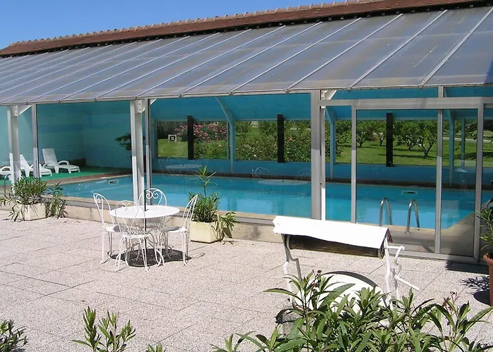 Logis Relais Paris Bale - Restaurant La Mangeoire 3* Montieramey