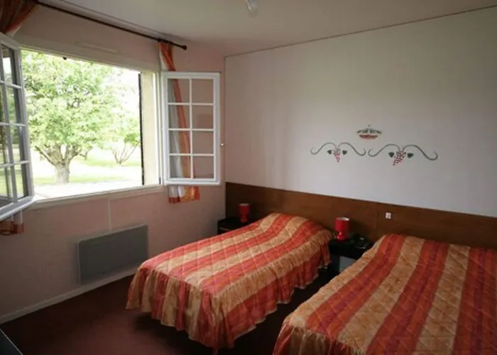 Logis Relais Paris Bale - Restaurant La Mangeoire 3*