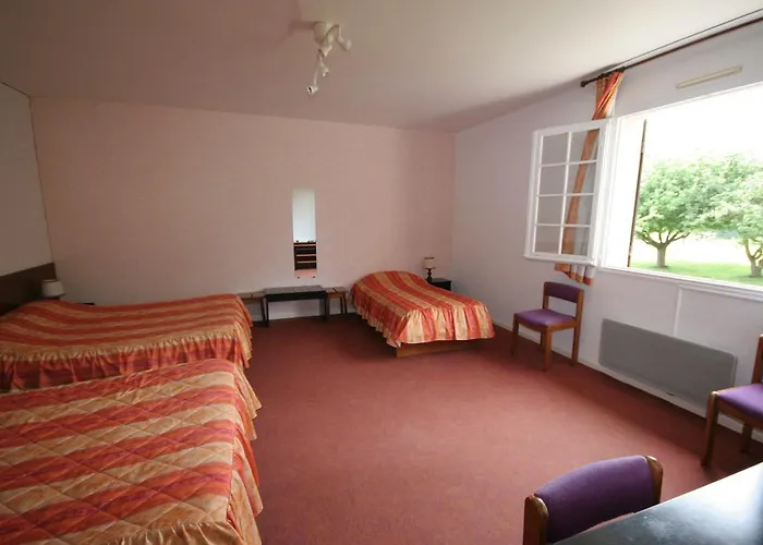 Logis Relais Paris Bale - Restaurant La Mangeoire 3* Montieramey