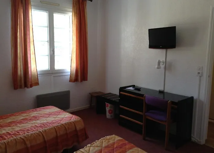 Logis Relais Paris Bale - Restaurant La Mangeoire 3* Montieramey