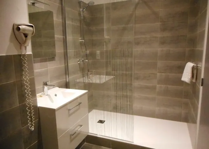 Logis Relais Paris Bale - Restaurant La Mangeoire 3* Montieramey